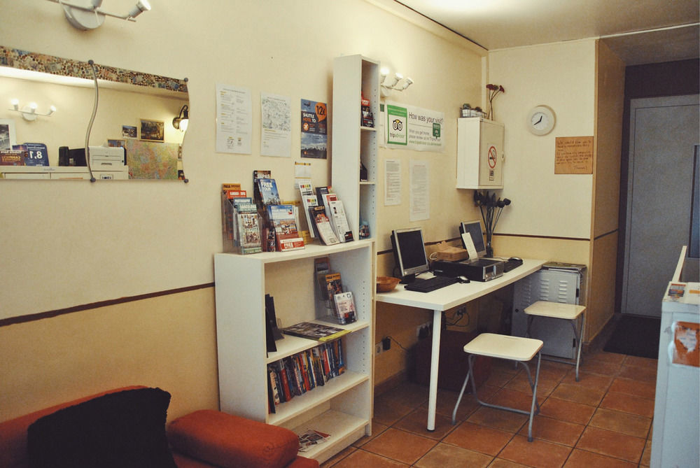 Harmony Hostel 巴塞罗那 外观 照片