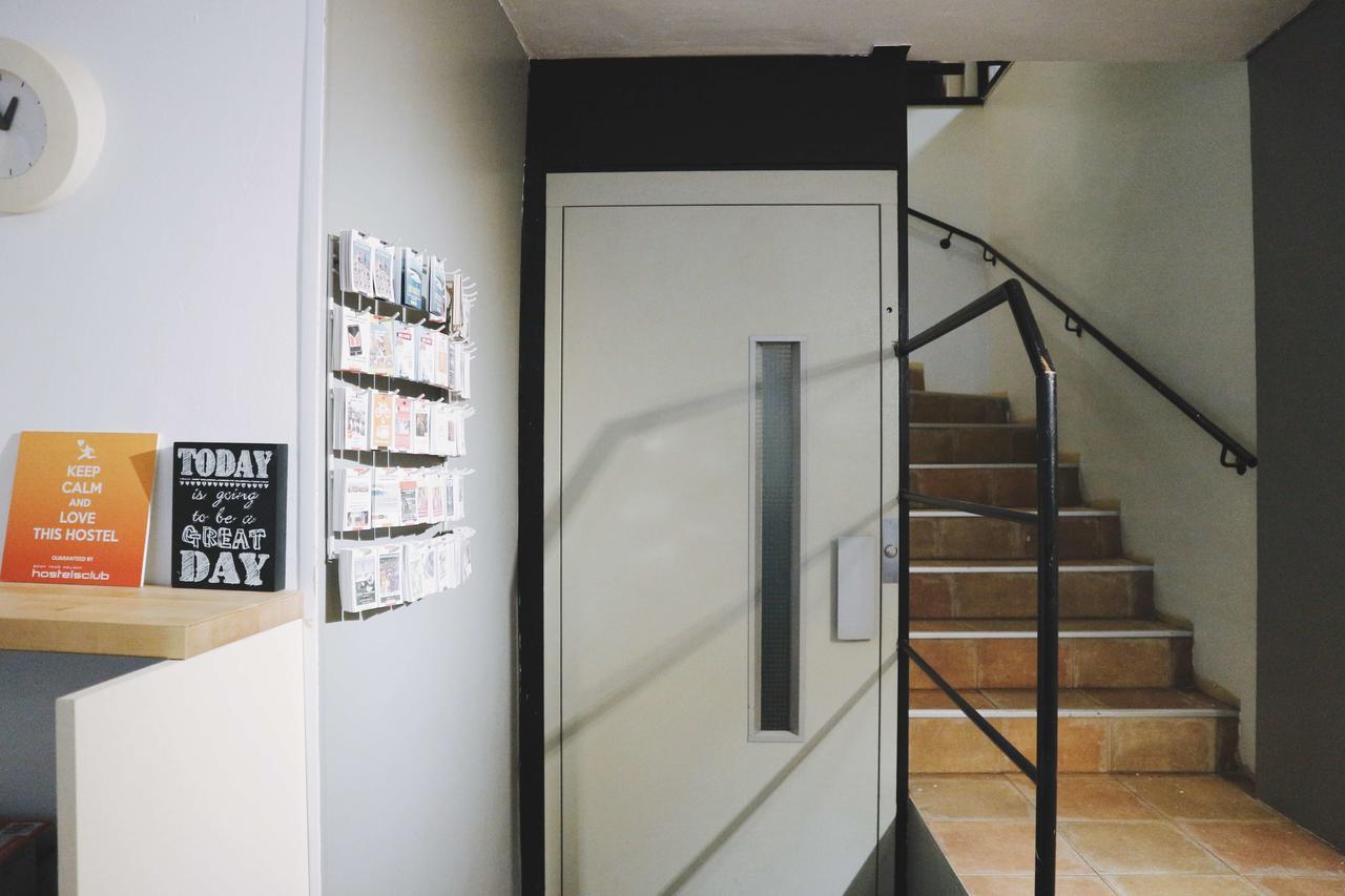 Harmony Hostel 巴塞罗那 外观 照片