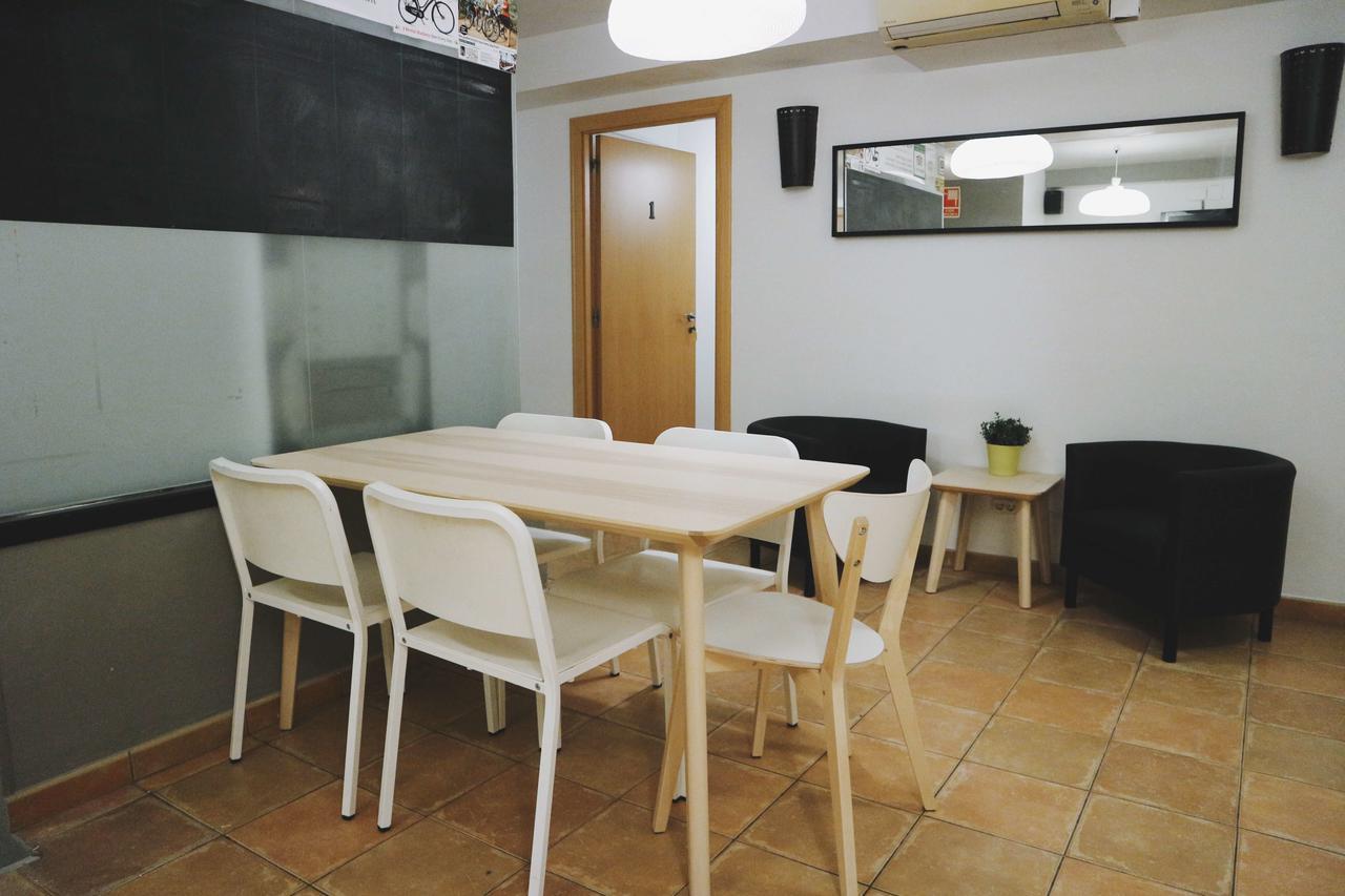 Harmony Hostel 巴塞罗那 外观 照片