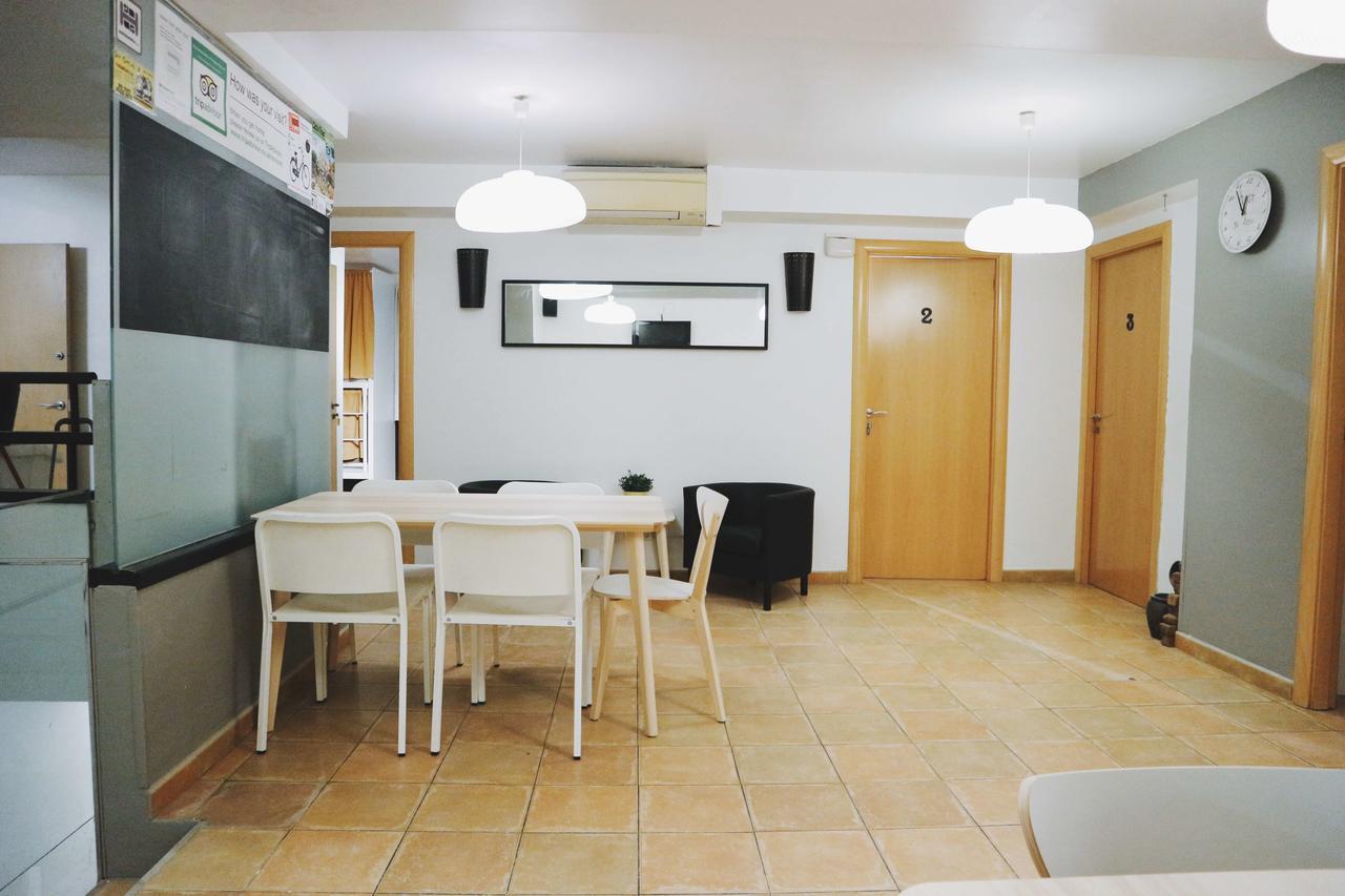 Harmony Hostel 巴塞罗那 外观 照片