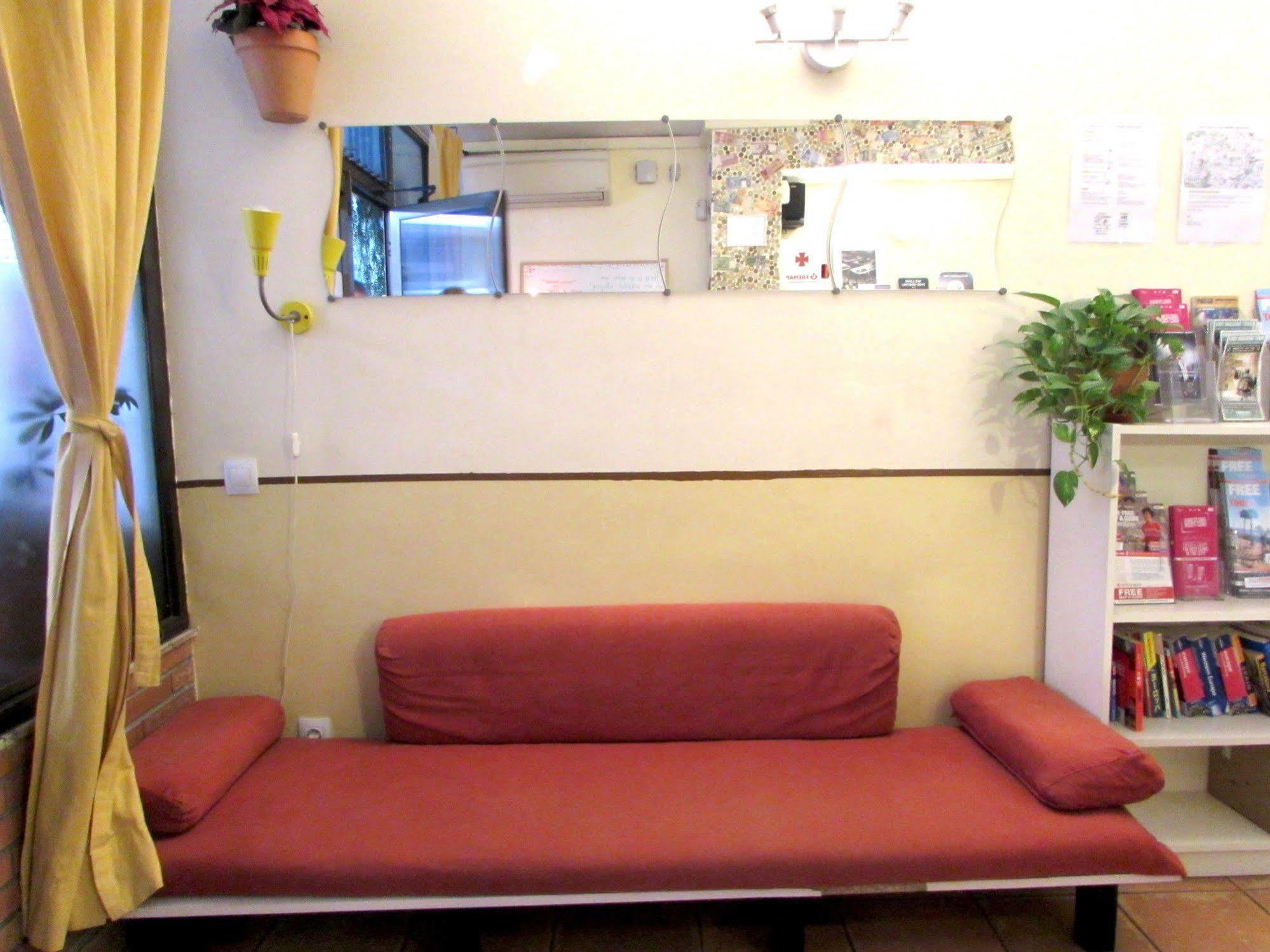 Harmony Hostel 巴塞罗那 外观 照片